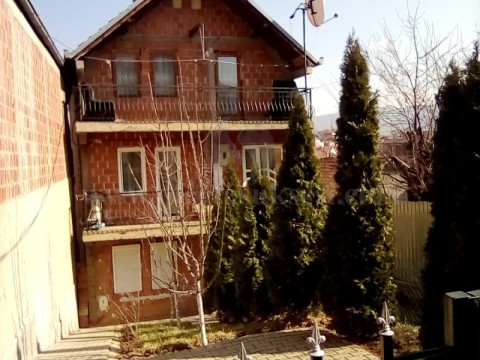 Shes shtepin 3katshe / Prishtine