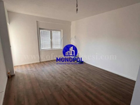 Jap me qira banesen-zyren 80m2 kati i -V- / Prishtine