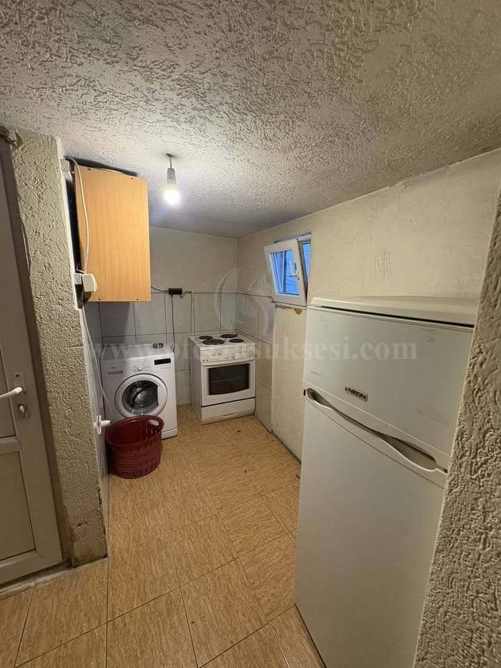 Shes banesen 75m2 kati i -VI-/Prishtine — fotografia 3