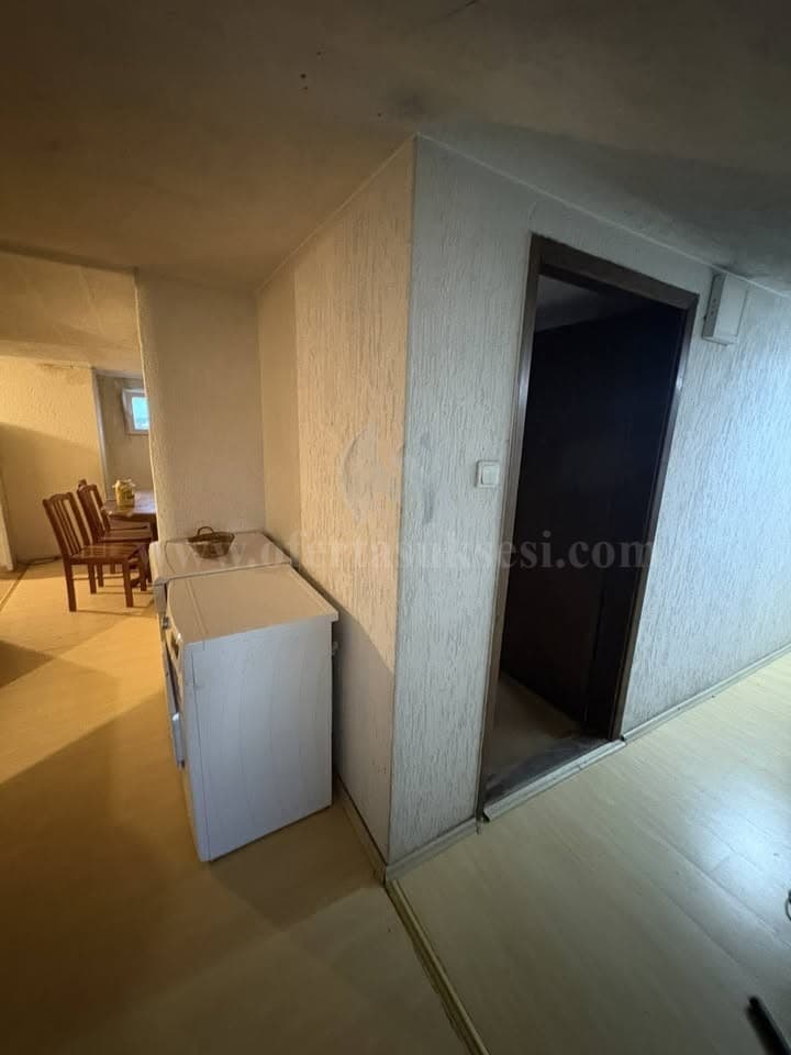 Shes banesen 75m2 kati i -VI-/Prishtine — fotografia 4