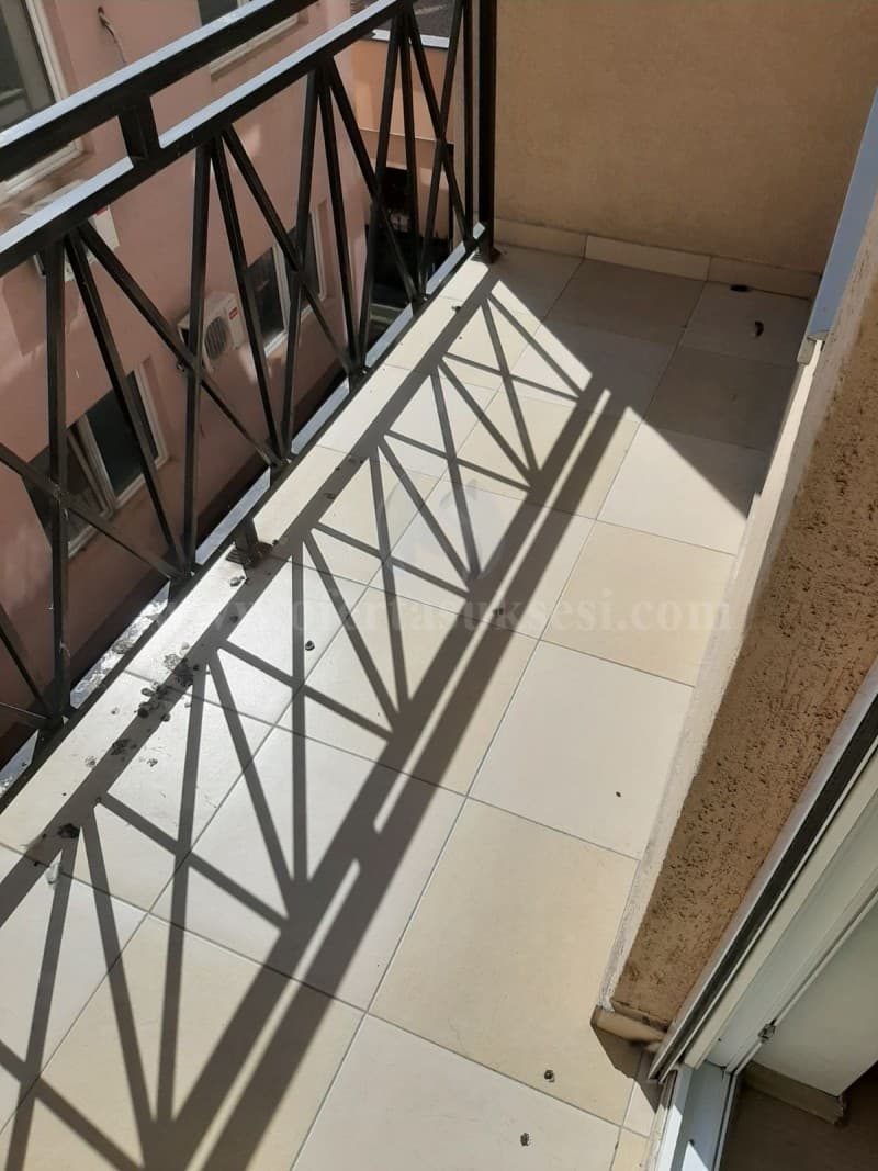 Jap me qira banesen 65m2 kati i -II-/Fushe Kosove — fotografia 5