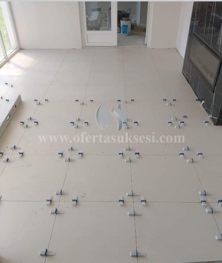 Kerkoj pune / Mjeshter — fotografia 2