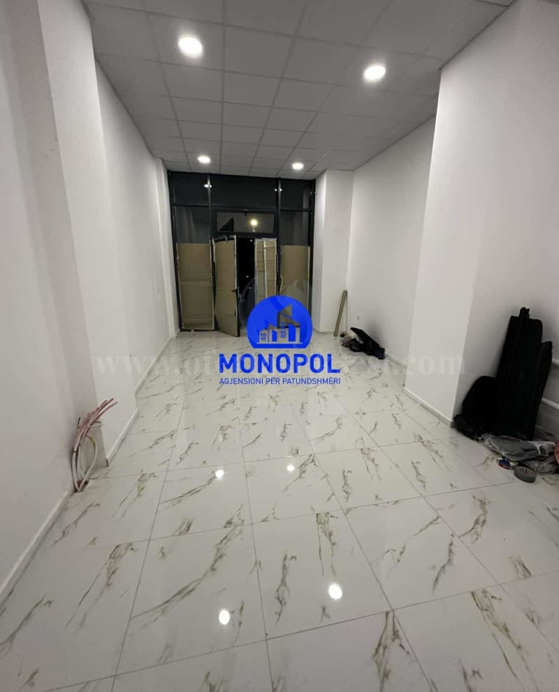 Jap me qira lokalin 33m2 kati perdhes/Fushe Kosove — fotografia 2