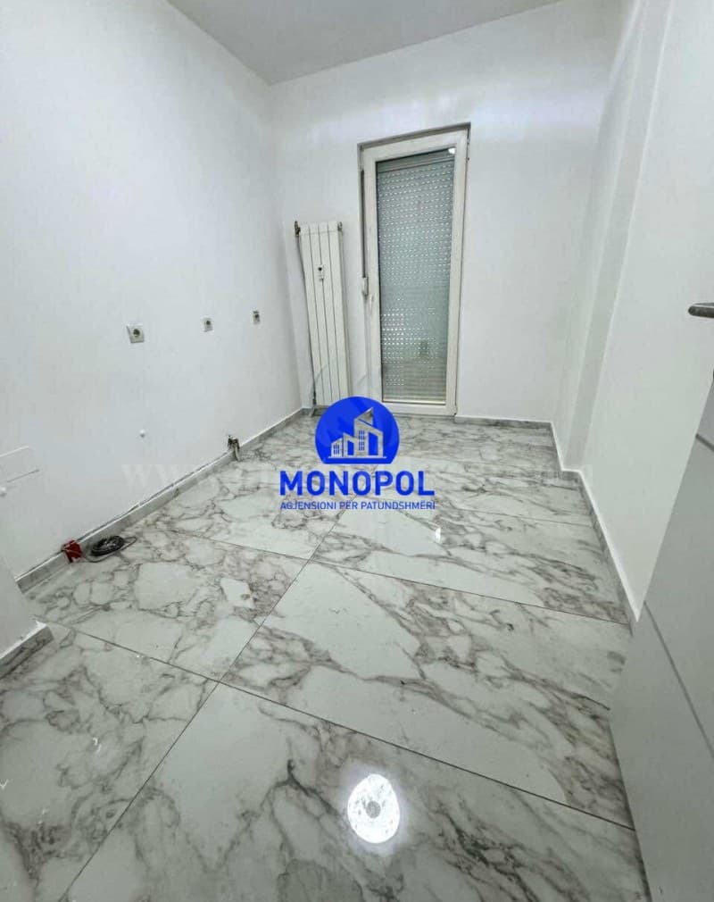 Jap me qira banesen-zyren 42m2 kati perdhes/Prishtine — fotografia 4