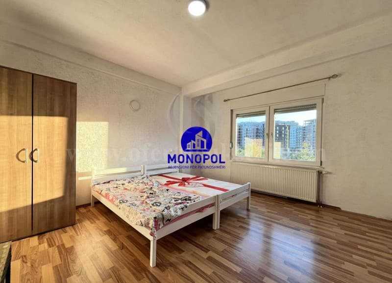 Jap me qira shtepin-zyren dy kateshe 150m2/Prishtine — fotografia 6