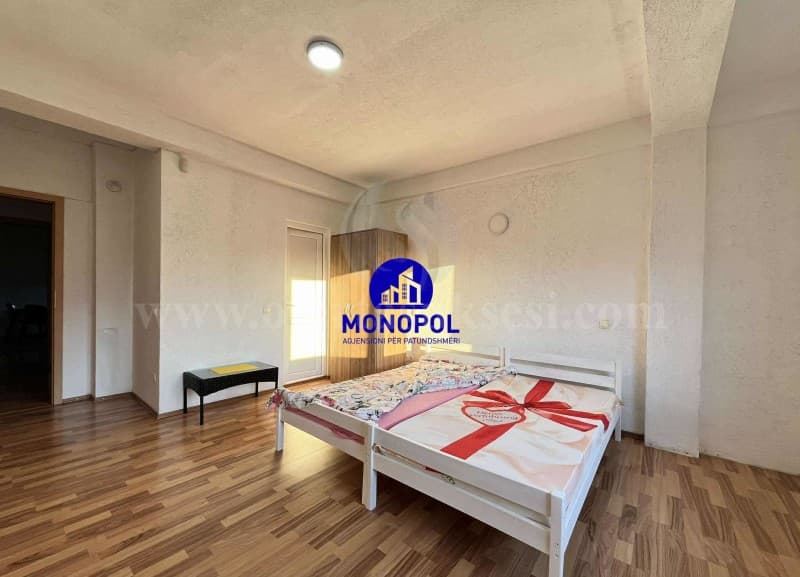 Jap me qira shtepin-zyren dy kateshe 150m2/Prishtine — fotografia 7