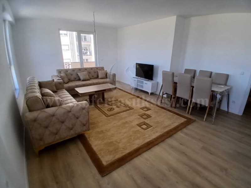 Jap me qira banesen 84m2 kati -II-/Fushe Kosove — fotografia 1