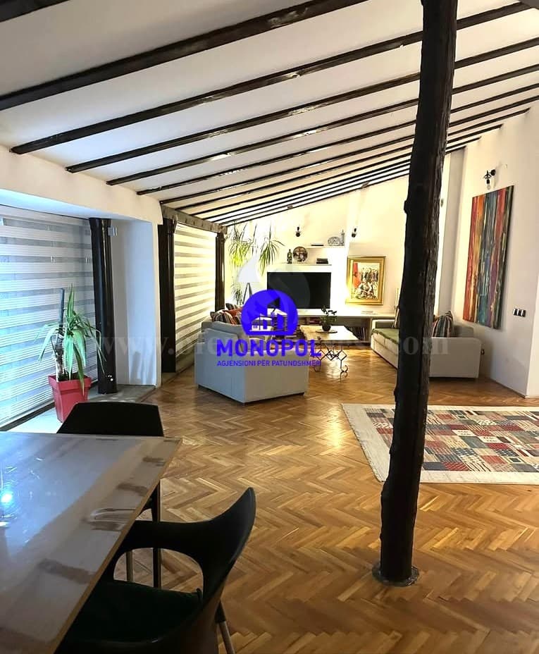 Jap me qira shtepin 220m2 dy kateshe / Prishtine — fotografia 2