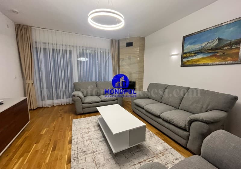 Jap me qira shtepin 140m2 dy kateshe me 2.3 ari truall/Prishtine — fotografia 1