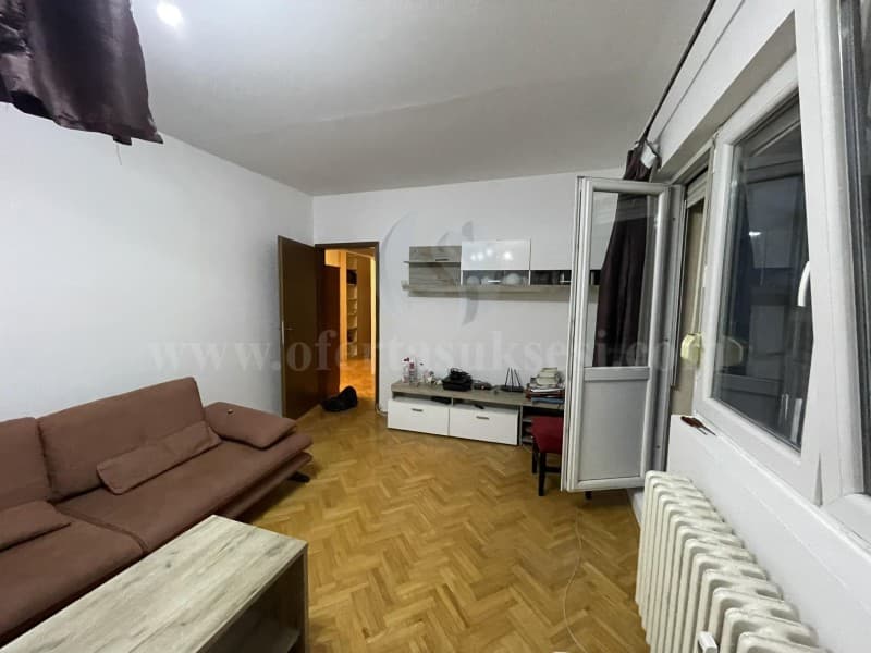 Shes banesen 42m2neto kati i -III- / Prishtine — fotografia 3