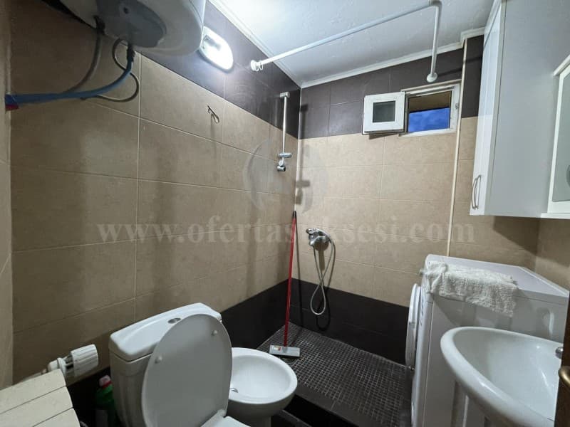 Shes banesen 42m2neto kati i -III- / Prishtine — fotografia 10