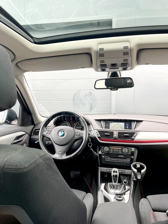 Shes BMW X1 2.0 dizel, xDrive20d Sport Line — fotografia 2