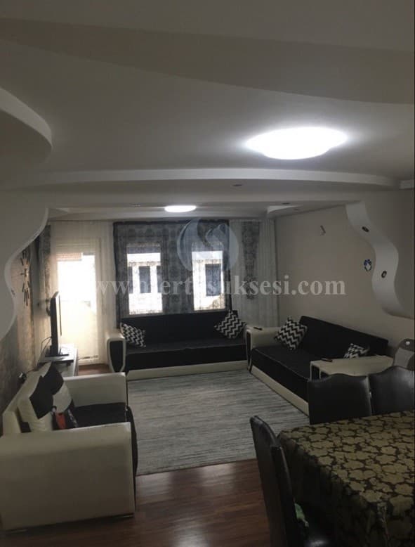 Jap me qira katine e shtepis 100m2 kati i -I-/Prishtine — fotografia 1