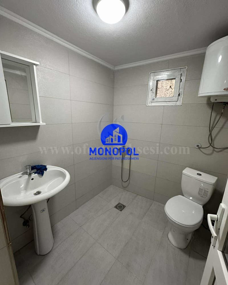 Jap me qira shtepin nje katshe 100m2 / Prishtine — fotografia 8