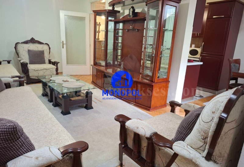 Jap me qira banesen 70m2 kati i -V- / Prishtine — fotografia 1