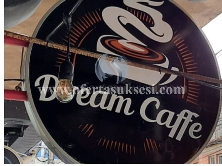 Ofroj pune per kamariere — fotografia 1