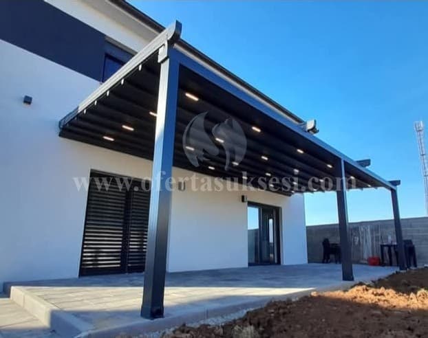 Shes dhe Punojme Tenda dielli, Pergolla — fotografia 1