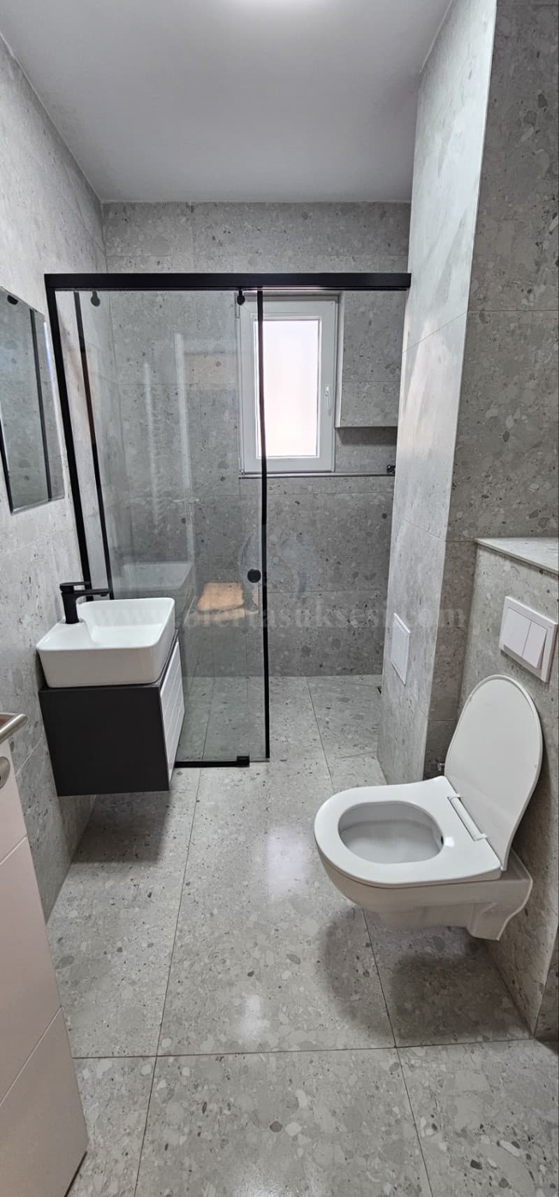 Jap me qira banesen 80m2 kati i -I- per biznes / Prishtine — fotografia 4