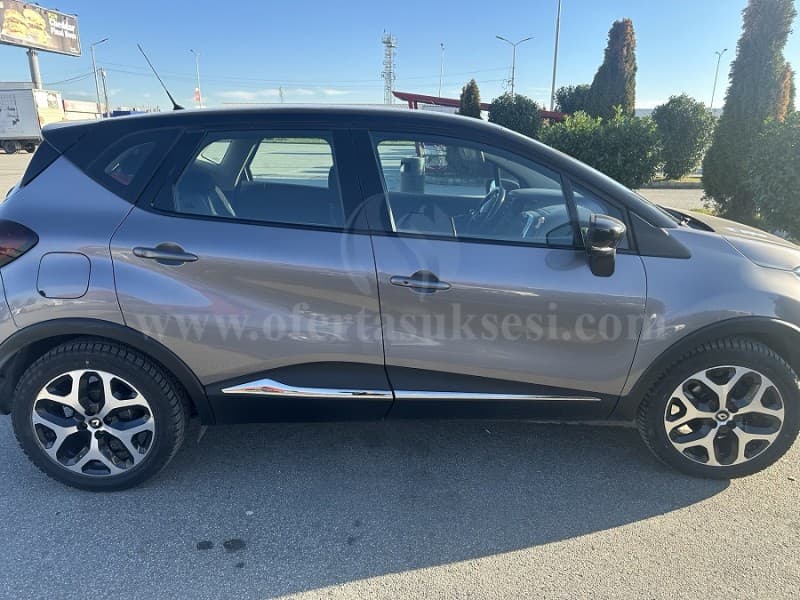 Shes Renault Captur 1.5 dizel — fotografia 4