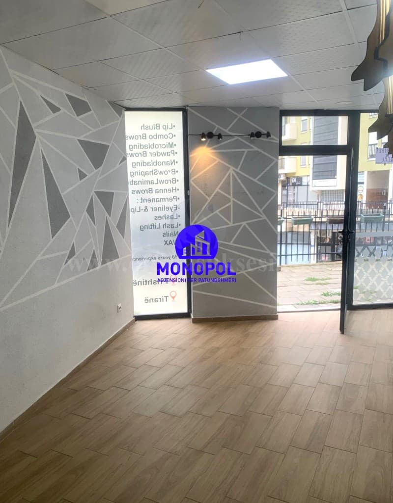 Jap me qira lokalin 20m2 kati perdhes/Prishtine — fotografia 2