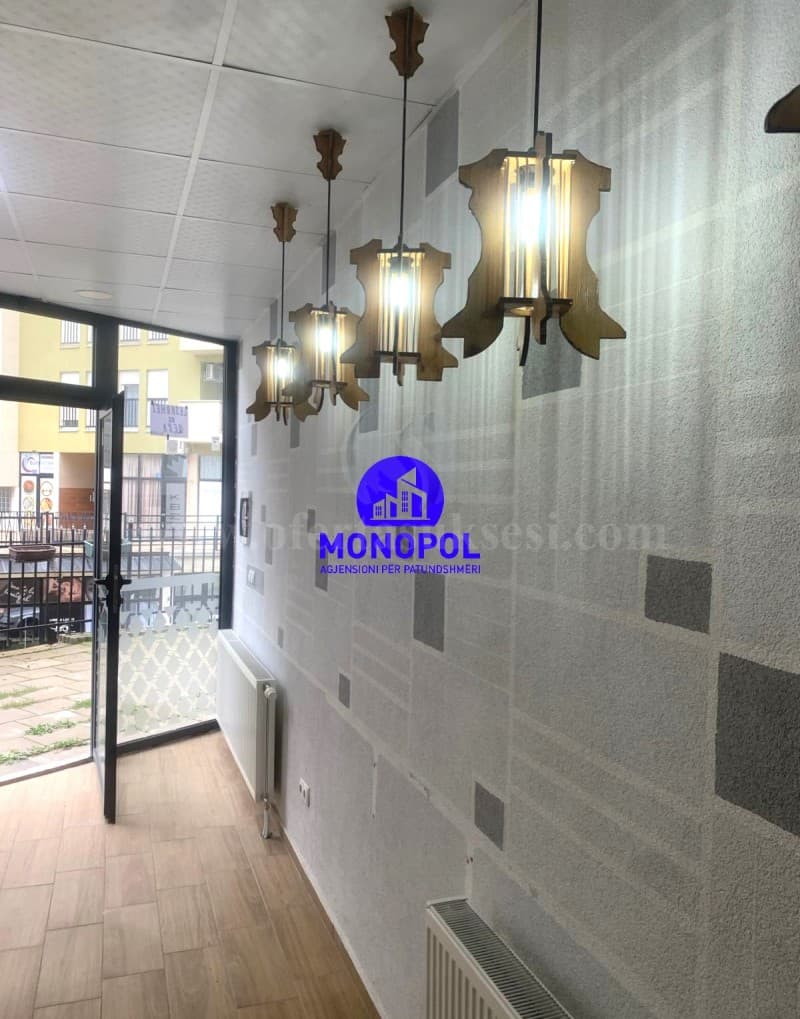 Jap me qira lokalin 20m2 kati perdhes/Prishtine — fotografia 4