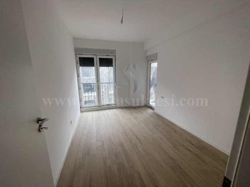 Jap me qira banesen-zyren 84m2 kati i -IV- / Prishtine — fotografia 3