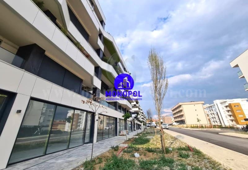 Jap me qira lokalin 81m2 kati perdhes/Prishtine — fotografia 5