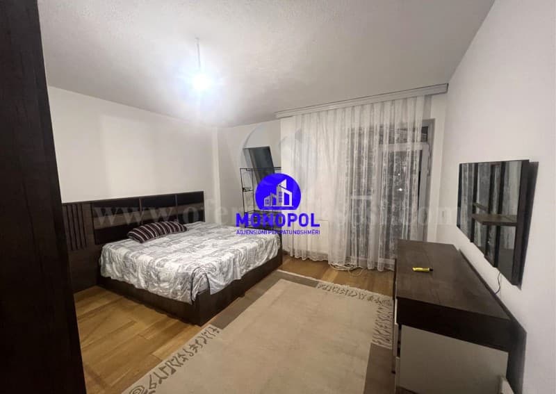 Jap me qira katine e shtepis 160m2 kati i -III-/Prishtine — fotografia 3