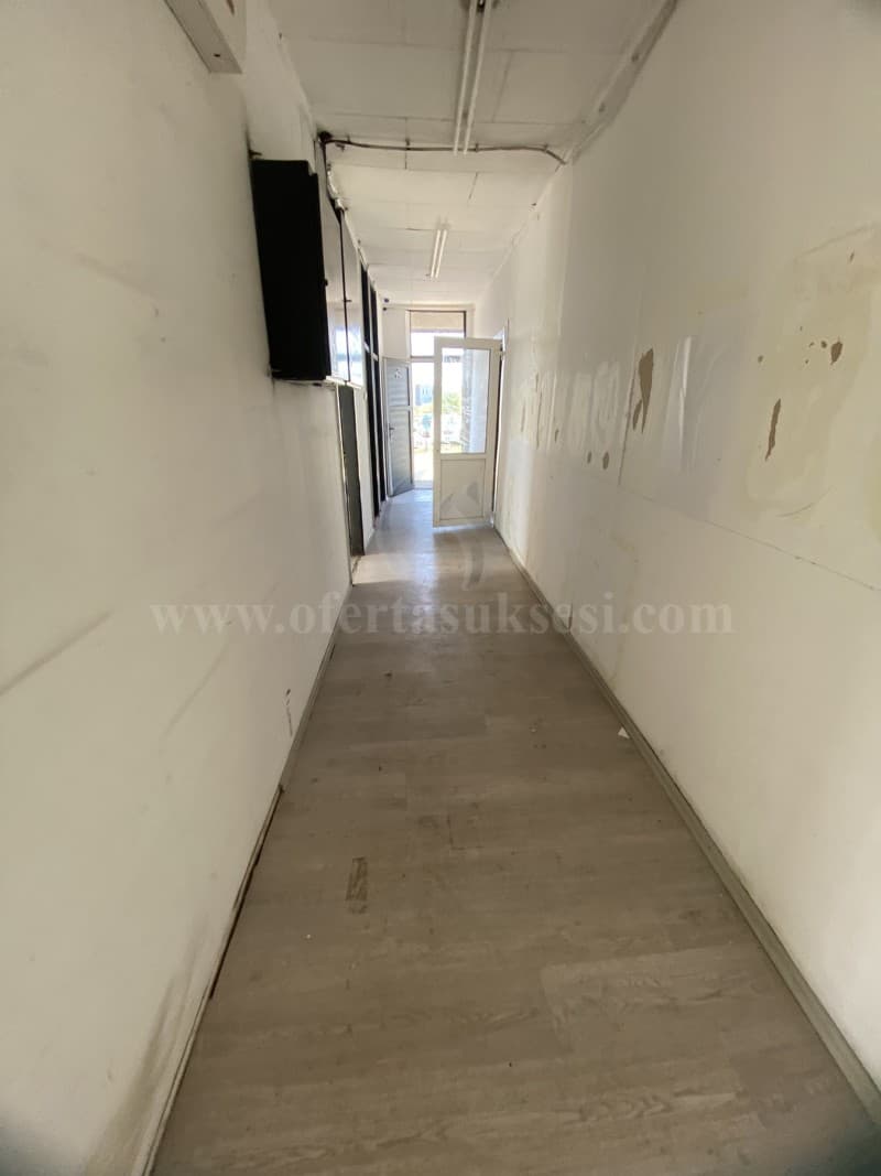 Jap me qira objektin 420m2 + 80m2 zyre, 50m23 plato/Prishtine — fotografia 8