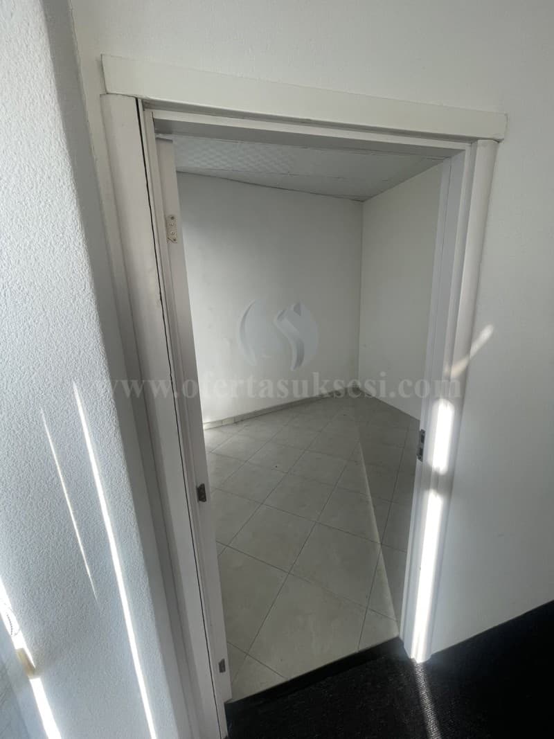 Jap me qira lokalin 250m2 kati i -I- / Prishtine — fotografia 7