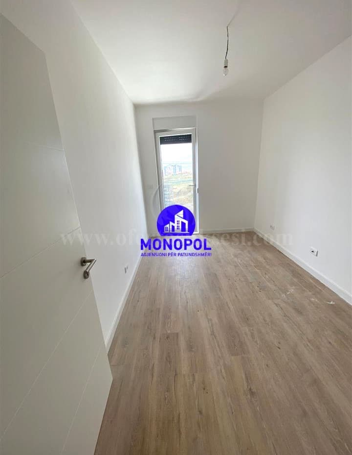 Jap me qira banesen-zyren 103m2 kati i -XIII- / Prishtine — fotografia 4