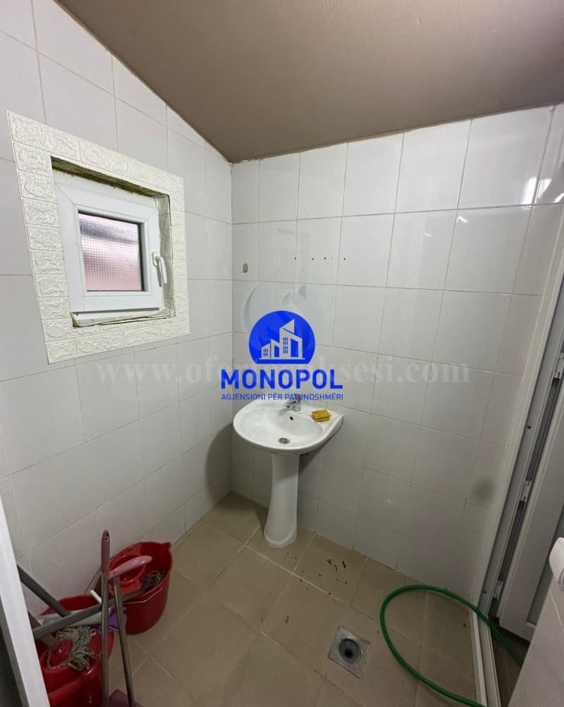 Jap me qira lokalin 80m2 kati perdhes/Prishtine — fotografia 4