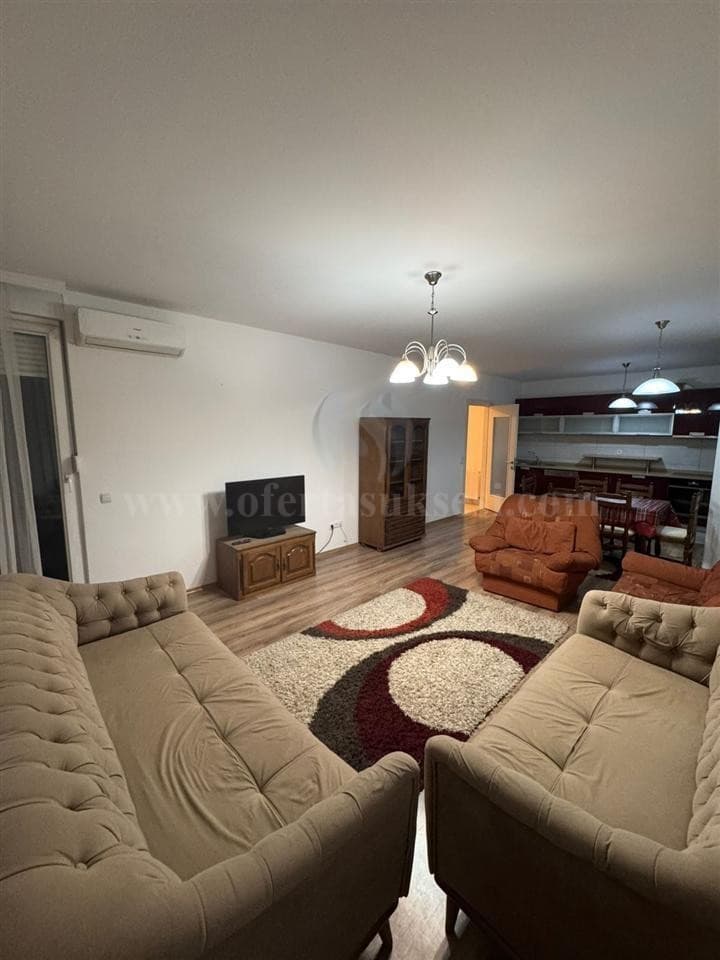 Jap me qira banesen 88m2 kati i -III- / Prishtine — fotografia 2