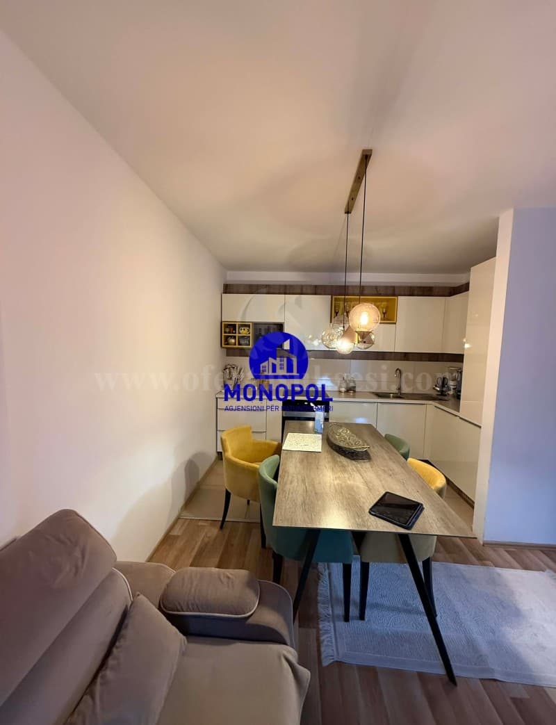 Shes banesen 80.4m2 kati i -III-/Prishtine — fotografia 2