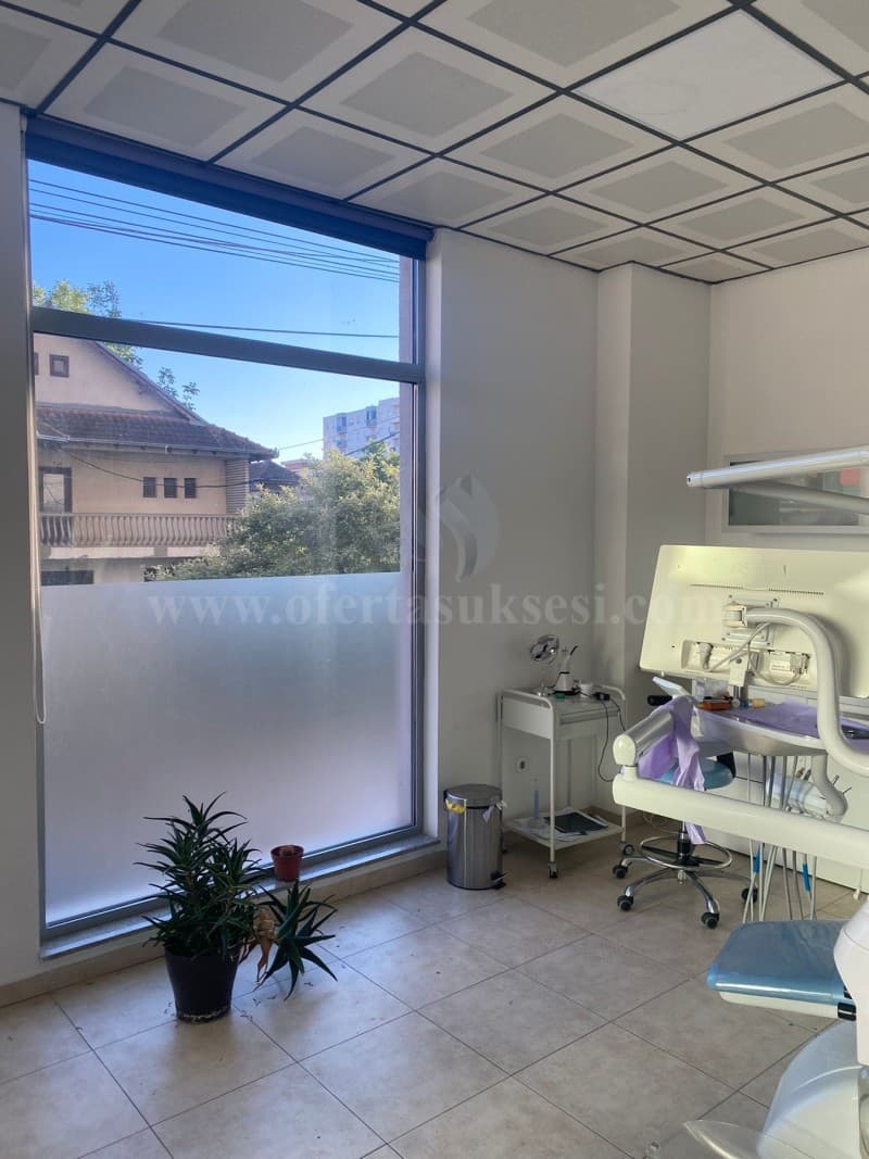 Shes lokalin 50m2 kati i -I- / Prishtine — fotografia 6