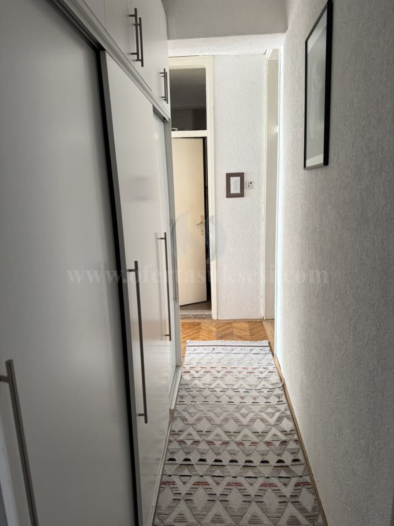 Jap me qira banesen 75m2 kati i -III-/Prishtine — fotografia 2