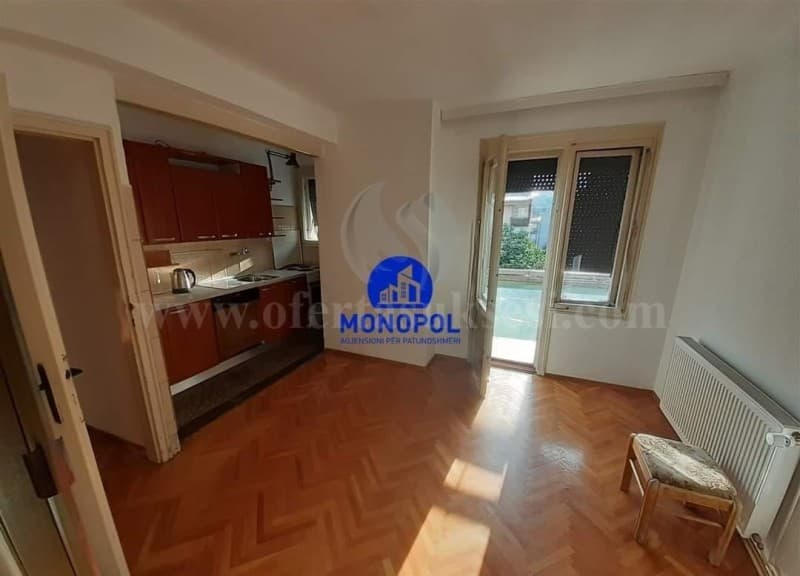 Jap me qira banesen-ZYREN 55m2 kati i -III-/Prishtine — fotografia 1