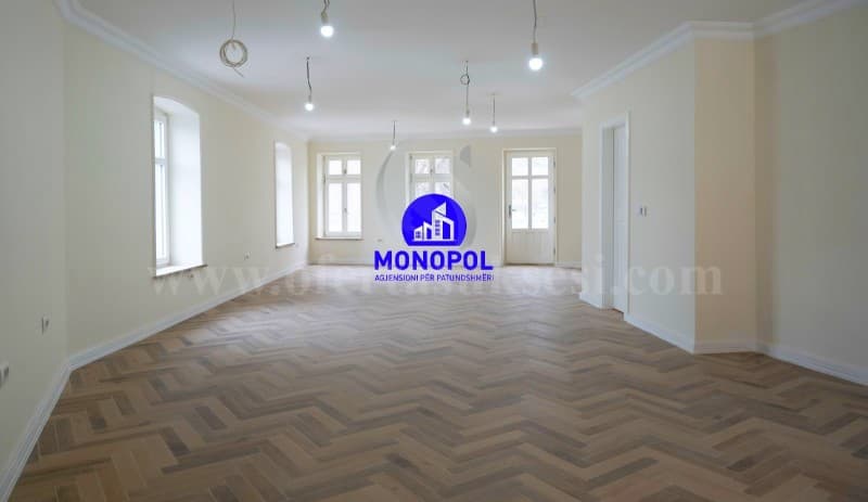 Jap me qira objektin 240m2 dy katesh/Prishtine — fotografia 5