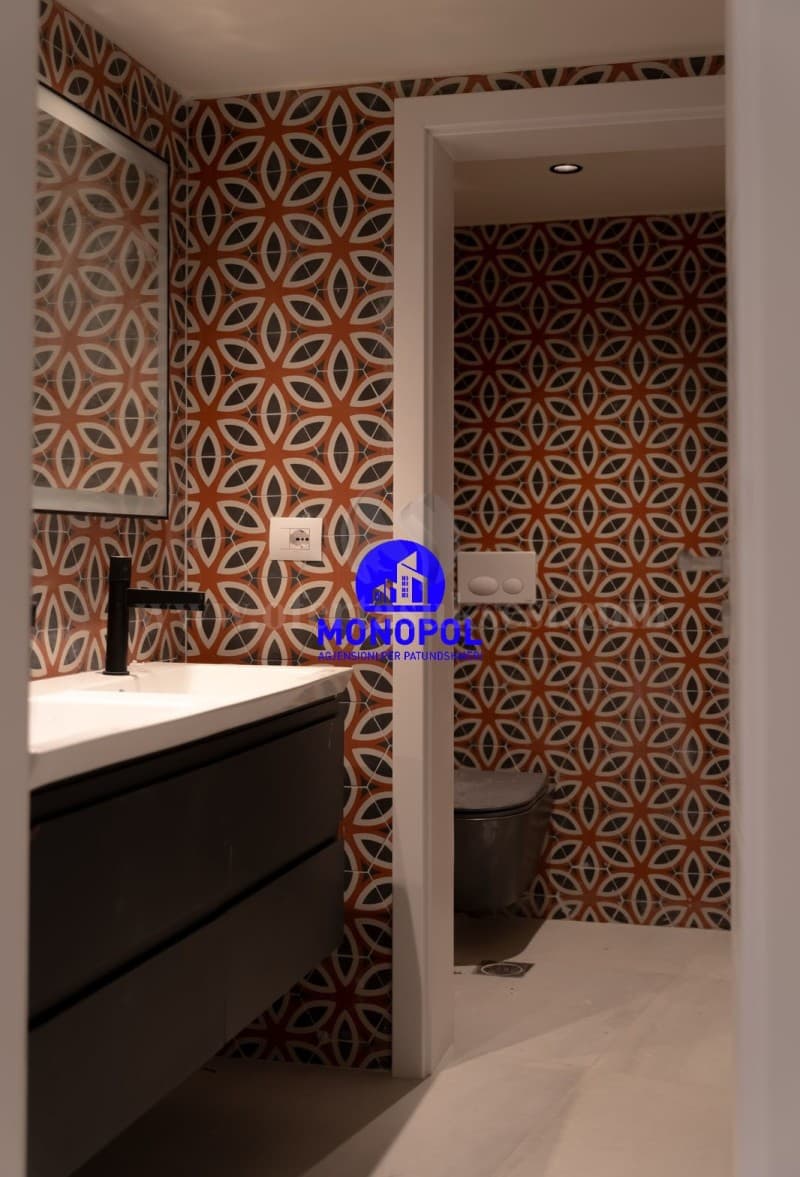 Jap me qira objektin 240m2 dy katesh/Prishtine — fotografia 8