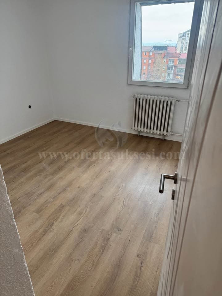 Shes banesen 58.60m2 kati i -VI- / Prishtine — fotografia 3