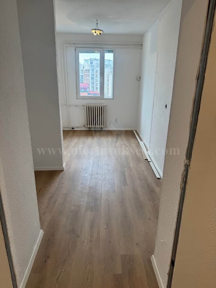 Shes banesen 58.60m2 kati i -VI- / Prishtine — fotografia 4