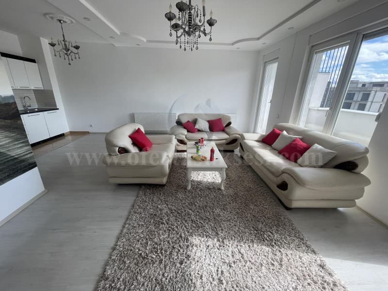 Jap me qira banesen-penthouse 120m2 kati i -VIII- / Fushe Kosove — fotografia 1