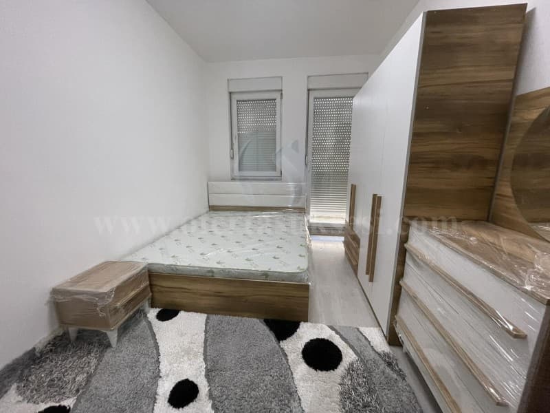 Jap me qira banesen-penthouse 120m2 kati i -VIII- / Fushe Kosove — fotografia 5