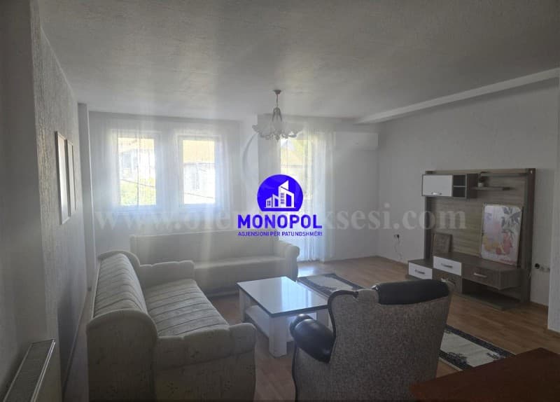 Jap me qira katin e shtepis 105m2 kati i -III-/Prishtine — fotografia 5