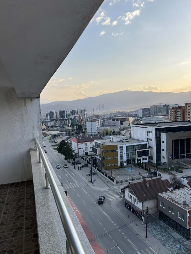 Jap me qira banesen-ZYREN 97.8m2 kati i -IX- / Ferizaj