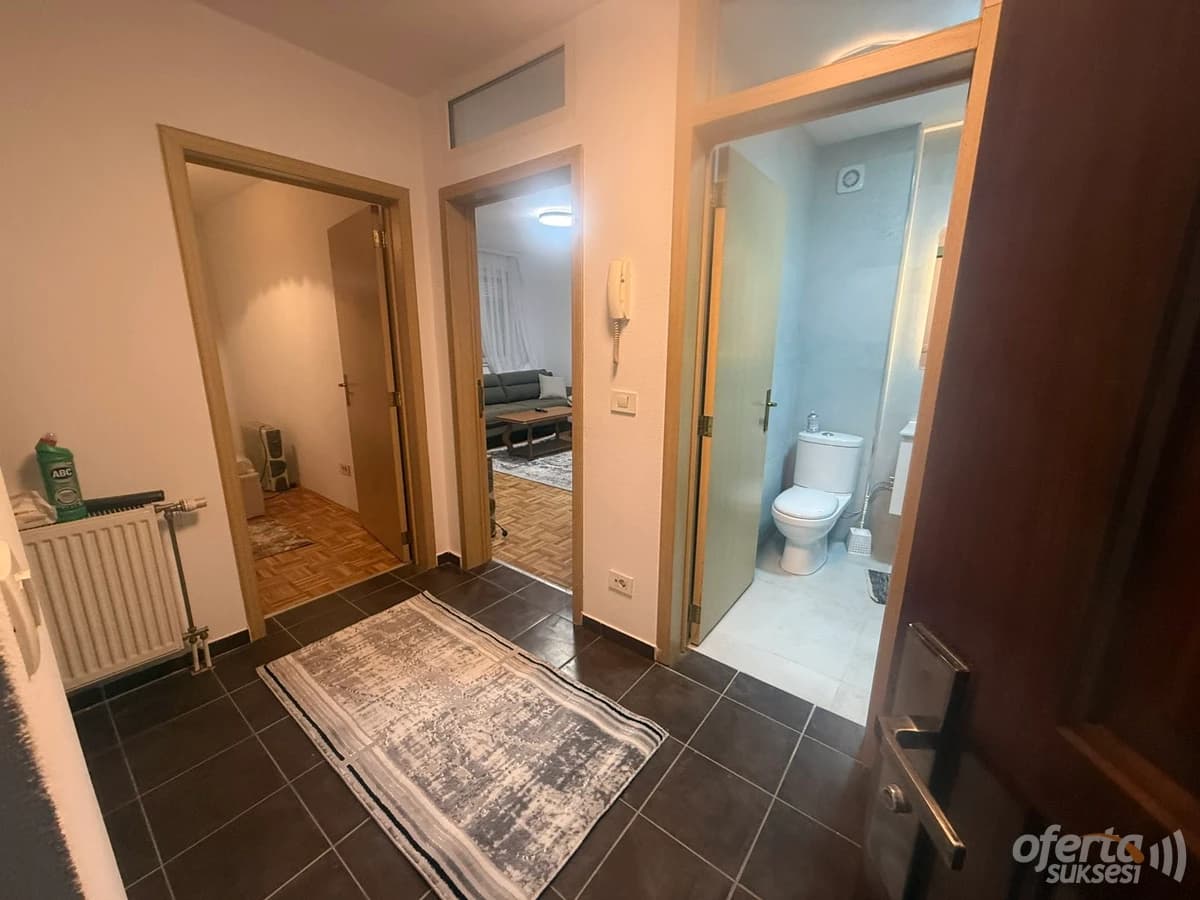 Jap me qira banesen 60m2 kati perdhes/ Prishtine — fotografia 4