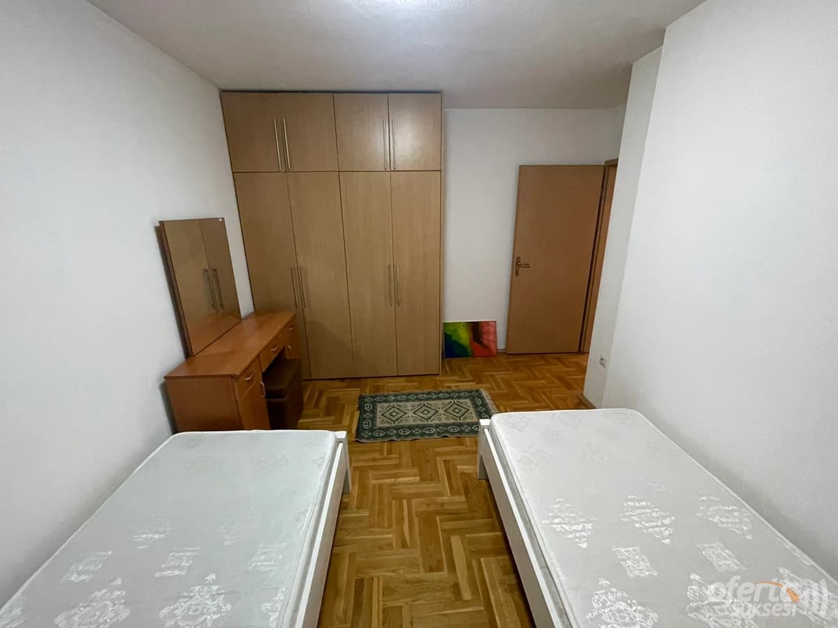 Jap me qira penthouse-banesen 85m2+50m2 kati i -VIII- / Prishtinë — fotografia 8