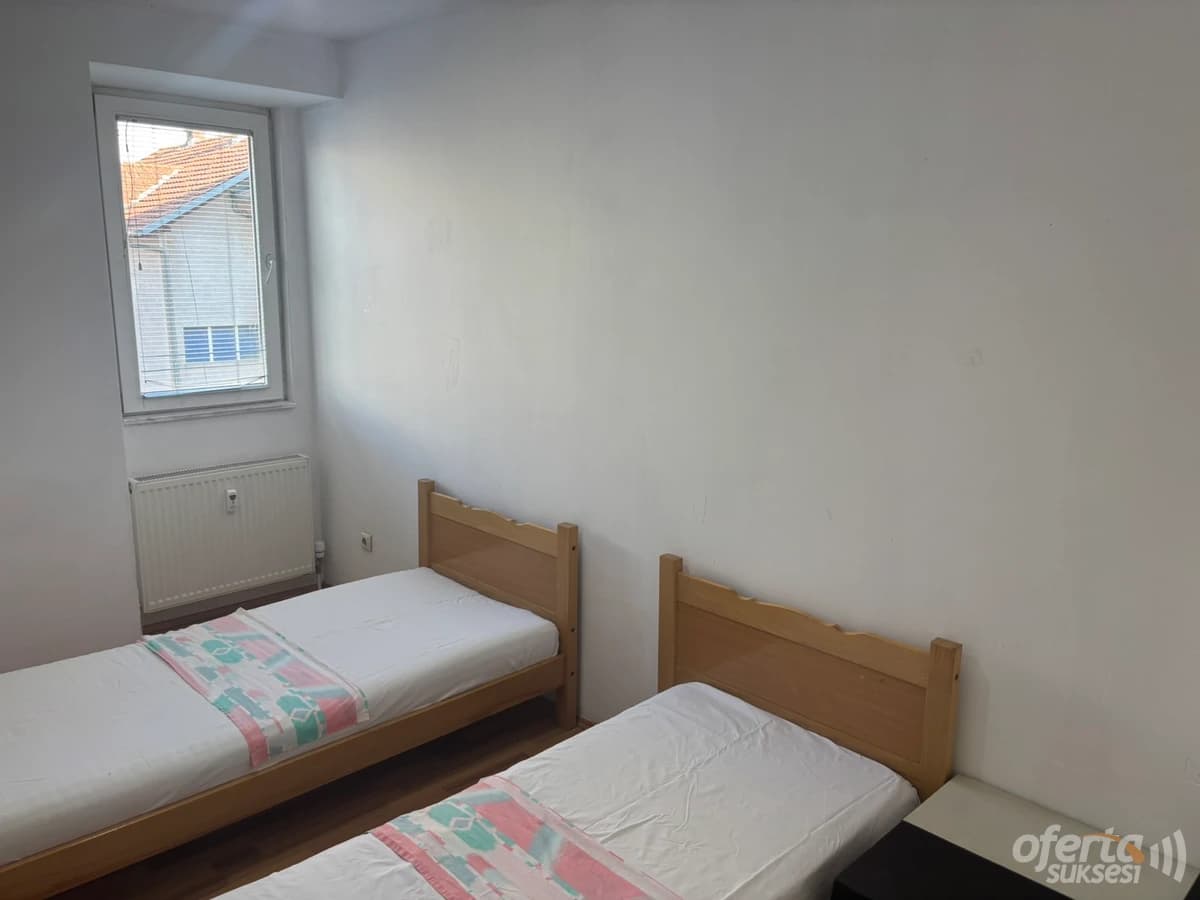 Jap me qira banesen 80m2 kati i -III-/Prishtine — fotografia 1