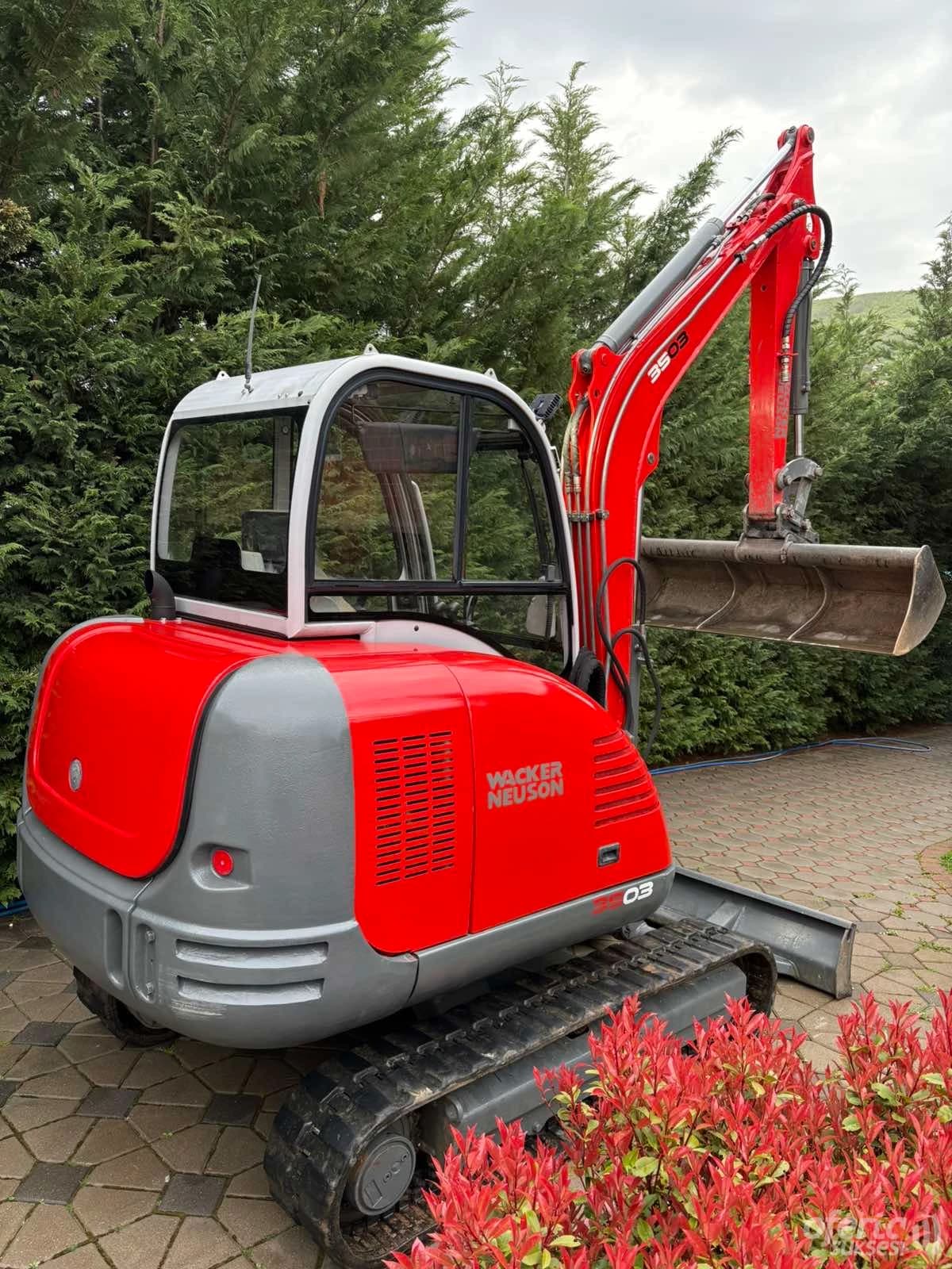 Ekskavator Neuson 3503 RD — fotografia 5