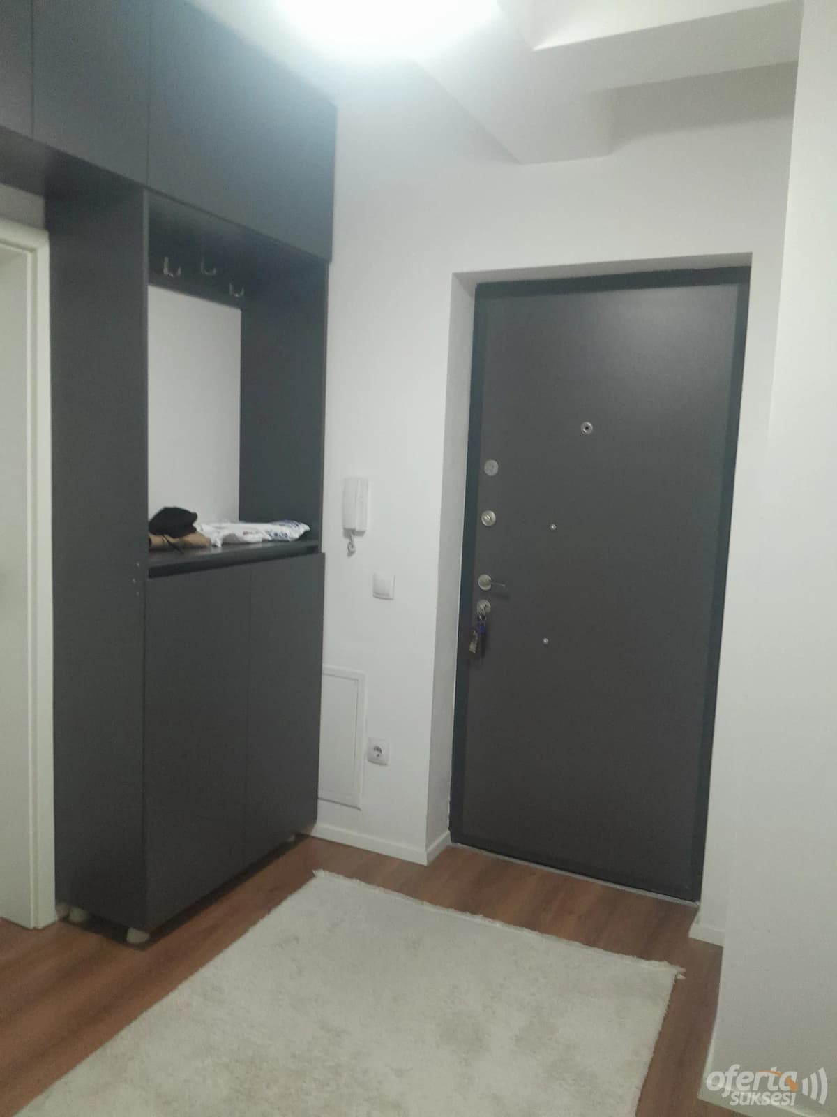 Shes banesen 65m2 kati i -III- / Fushe Kosove — fotografia 1